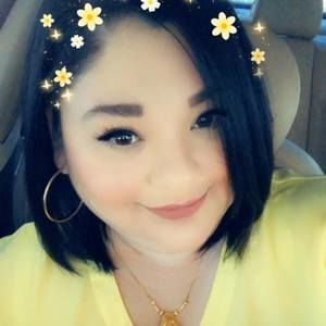 Meet your Posher, Celina b.